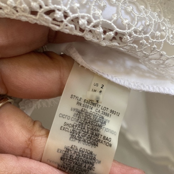 ELIE TAHARI White "Samiyah" Dress Lace Hem Size 2 - Picture 7 of 11